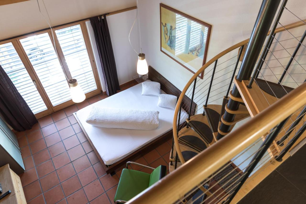 Schnider Bed&Breakfast Und Cafe Вальс Экстерьер фото