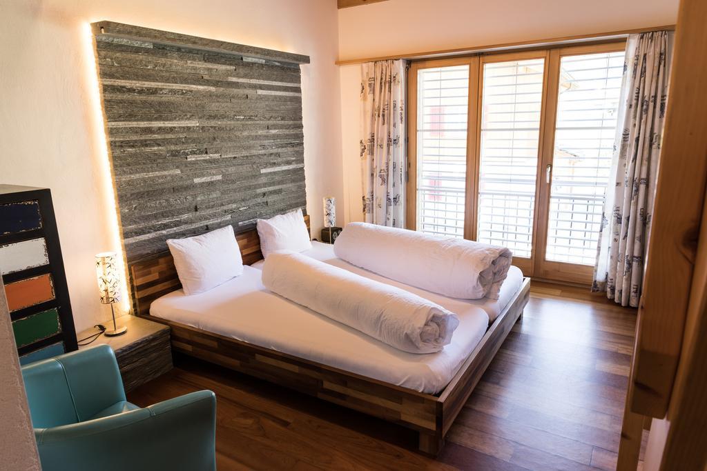 Schnider Bed&Breakfast Und Cafe Вальс Экстерьер фото